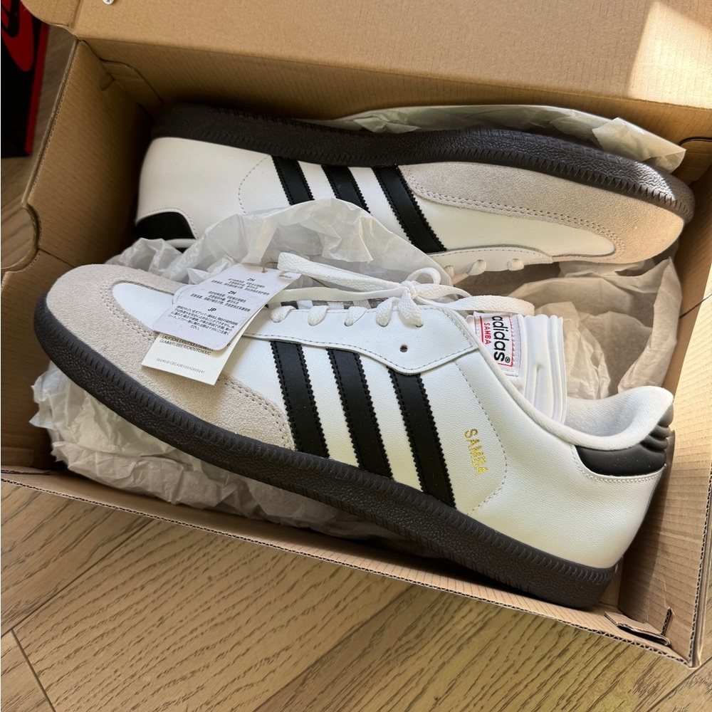 Adidas men’s sambas